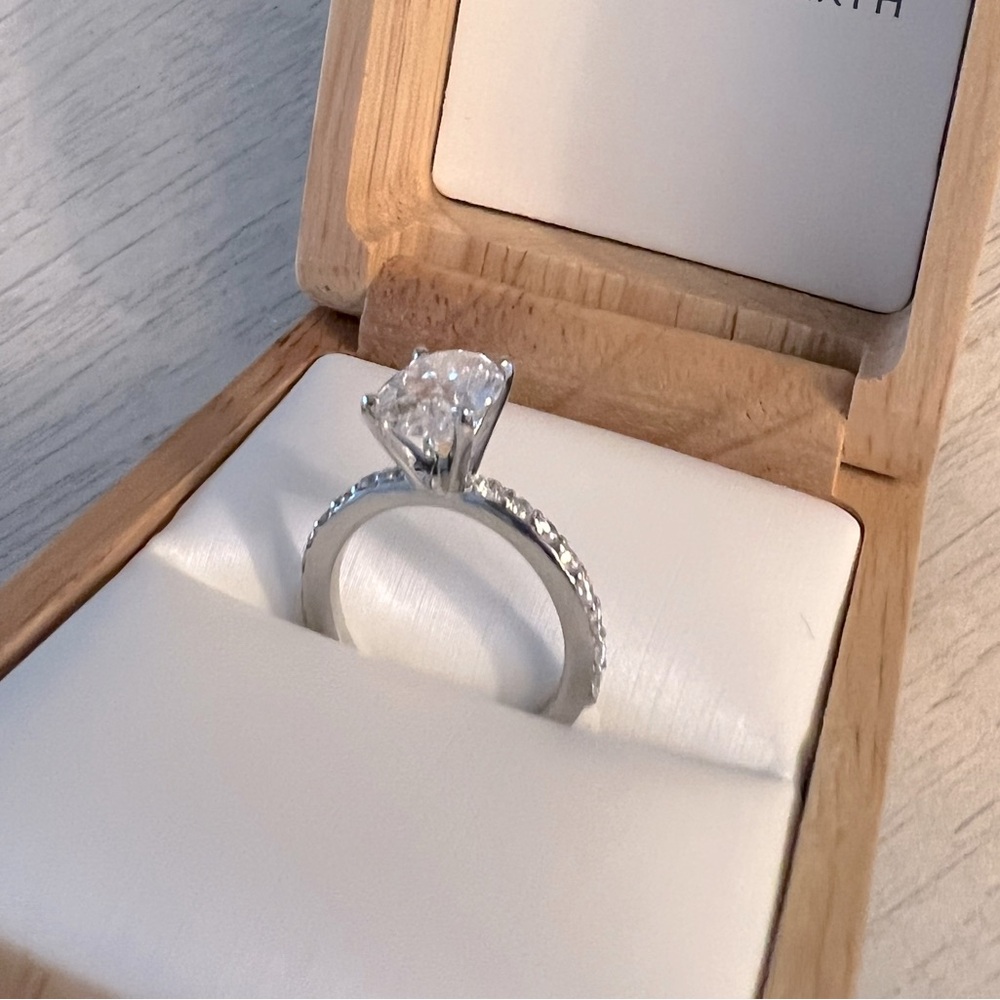 1.66 carat diamond engagement ring
